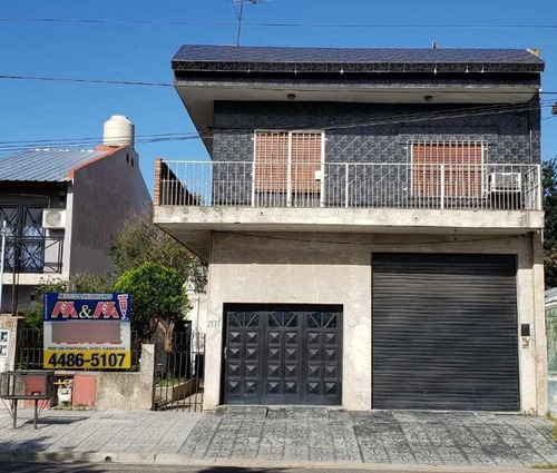 Departamento Tipo Casa En Venta En Isidro Casanova