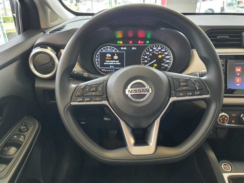 Imagen 10 de 14 de Nissan Versa Advance T/m 2022