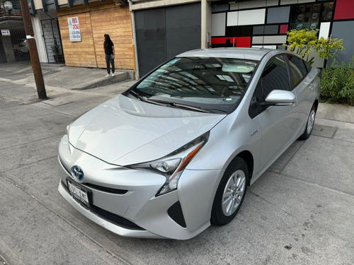 Toyota Prius 1.8 Premium Cvt