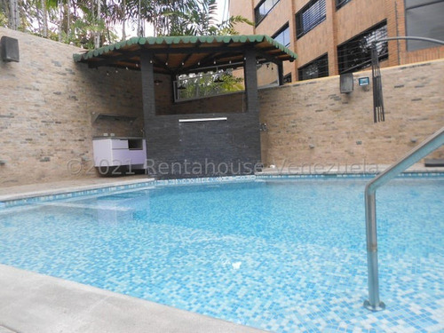 Se Vende Bella Casa En La Castellana. 23-15102jl