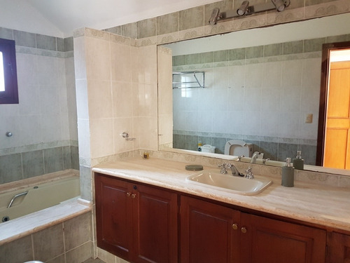Alquilo Temporada Casa Con Piscina Climatizada, 3 Dorm,4 Baños,barbacoa Consulté Precio