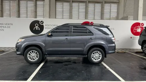 Toyota Fortuner 2.7l 4x2