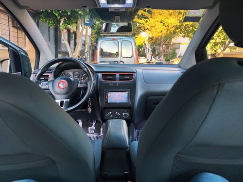 Volkswagen Fox 1.6 Highline 2012