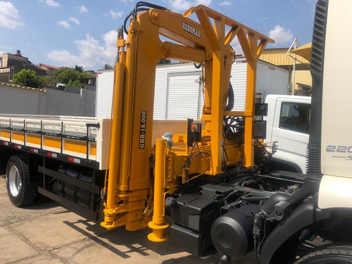 Caminhão Volvo Vm 220 2013 Munck Com Controle 15t