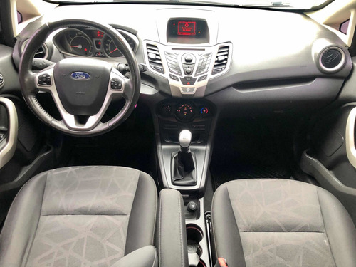 Ford Fiesta Kinetic Design 1.6 120cv Titanium Año 2012 Nuevo