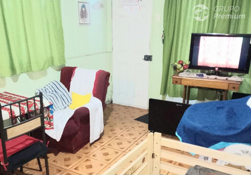 Casa En Venta De 4d, 1b Y 2e En Chimbarongo
