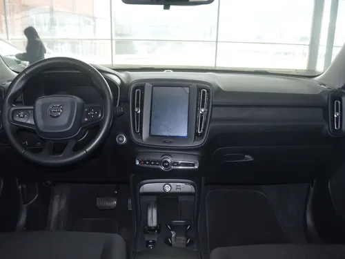 Volvo XC40 2.0 D4 Awd Momentum