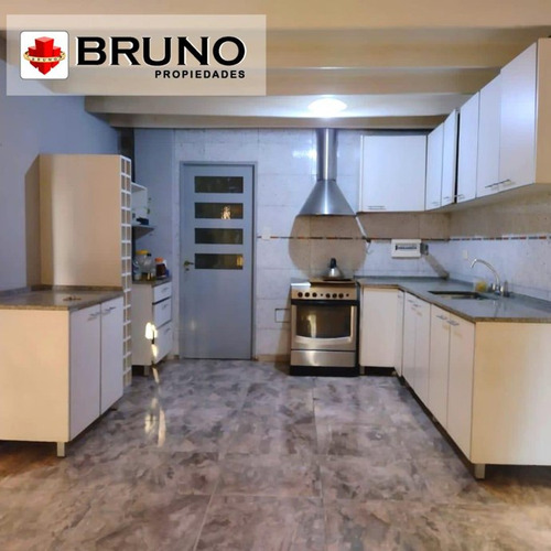 Casa En Venta En Mariano Acosta