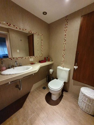 Imagen 12 de 14 de Hermoso Chalet 5 Ambientes Con Pileta En El Trebol