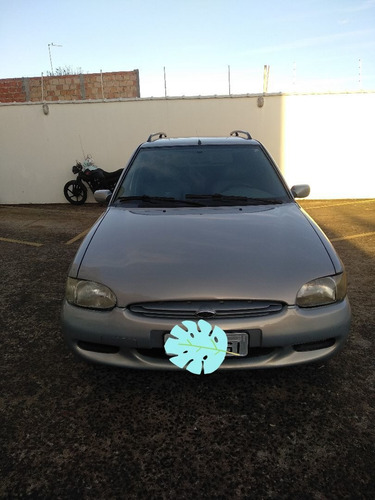 Imagem 1 de 7 de Ford Escort Gl