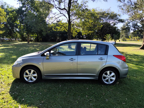 Nissan Tiida Hatch 1.8 16V 4P SL FLEX AUTOMÁTICO