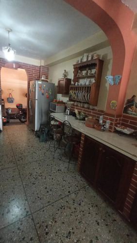 Imagen 6 de 14 de Casa En Tinaquillo, Urbanización Tamanaco. C110