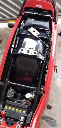 Imagem 11 de 11 de Suzuki Gsx 750 F Ano 1994 Com 12.800 Km Originais