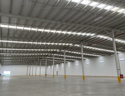 Bodega 11,200 M2 En Renta Colon, Centro , Queretaro