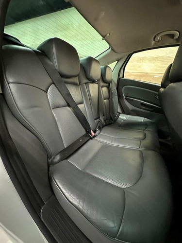 Fiat Linea 1.9 MPI ABSOLUTE 16V FLEX 4P AUTOMATIZADO