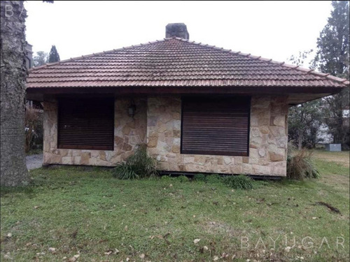 Imagen 10 de 11 de Venta - Cómoda Casa En Country Club El Jagüel - Bayugar Negocios Inmobiliarios