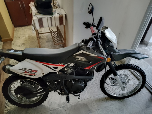 Motomel  Skua Xtreme 