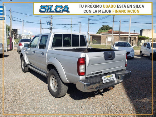 Imagen 7 de 15 de Nissan Frontier Np300 4x4 2013 Gris Plata 4 Puertas