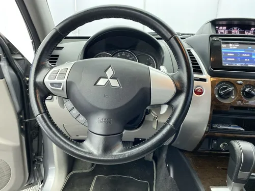 Mitsubishi Nativa 3.0l Sport Fl