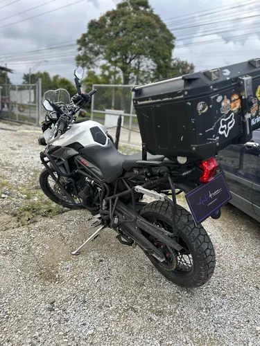 Triumph Tiger 800 Xcx