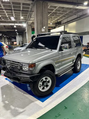 Mitsubishi Montero Dakar