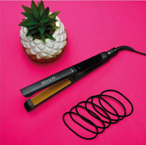 Alaciadora Revlon Turmalina Control Temperatura Negro