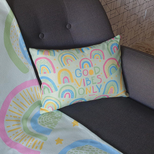 Manta + Almohada Pólar - Combo Pochoclero - Diseños Color Arcoiris