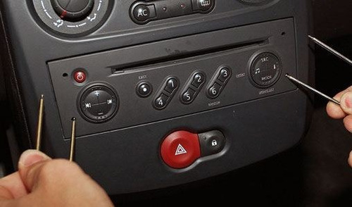 Imagem 5 de 6 de Código Senha Code Recuperar Codigo Radio Renault Sandero