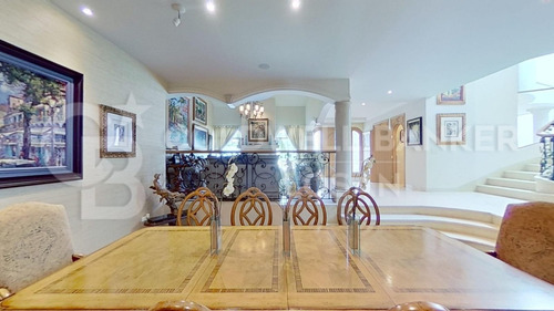 Casa Pedregal De Echegaray