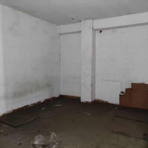 Local Comercial En Mezzanina 731 Mts!!! En Alquiler Petare I
