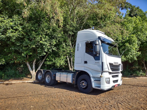 Imagem 3 de 11 de Stralis Hi-way 600-s44t 6x2