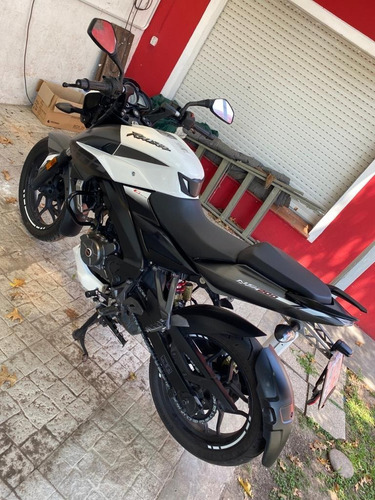 Bajaj Rouser Ns 200 Fi