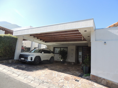 Hermosa Casa En Condominio Hacienda El Peñon