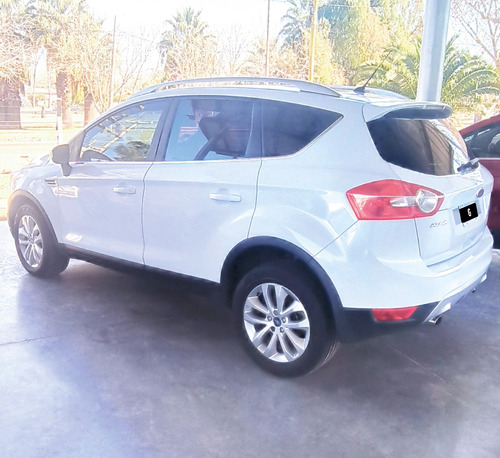 Fors Kuga 2.5t Trend 4x4