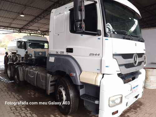 Mercedes 2544 6 X 2 Ano 2013 Com Equipamento Hidráulico .