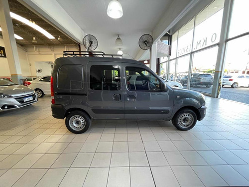 Imagen 3 de 13 de Renault Kangoo 2016 1.6 Furgon Ph3 Confort 5as Lc