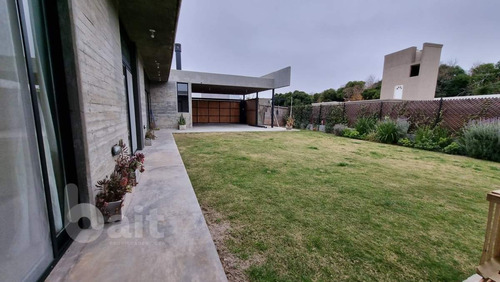 Imagen 18 de 30 de Vendo Casa 4 Dormitorios Valle Escondido Una Planta Santina Norte