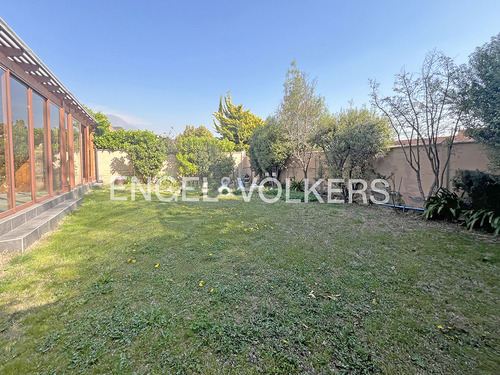 Casa En Venta San Carlos De Apoquindo/ U. Andes