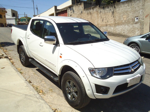 Mitsubishi L200 3.2 Triton Gls Cab. Dupla 4x4 Mec. 4p