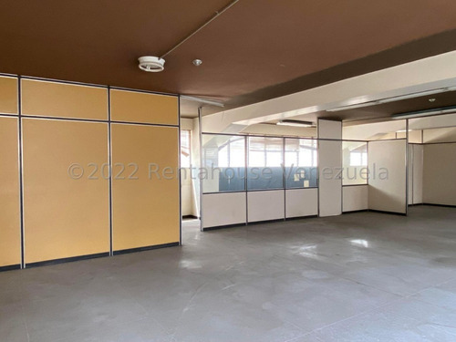 Imagen 15 de 25 de Edificio En Venta La Urbina Jesús Enrique Díaz 22-22676 Caracas