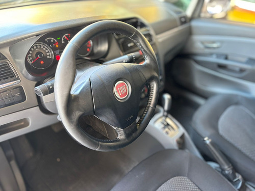 Fiat Linea Linea Essence 1.8 16V Dualogic (Flex)