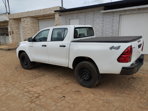 Toyota Hilux 2.8 Std Power Pack Cab. Dupla 4x4 Tdi 4p
