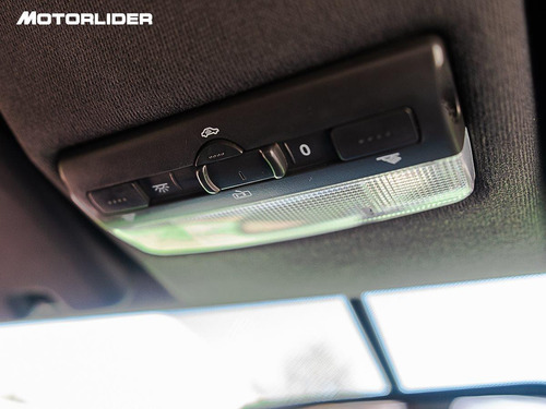 Imagen 19 de 25 de Volkswagen Crossfox Highline Extra Full | Permuta / Financia