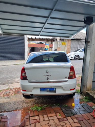 Renault Logan 1.6 16v Expression Hi-flex Aut. 4p