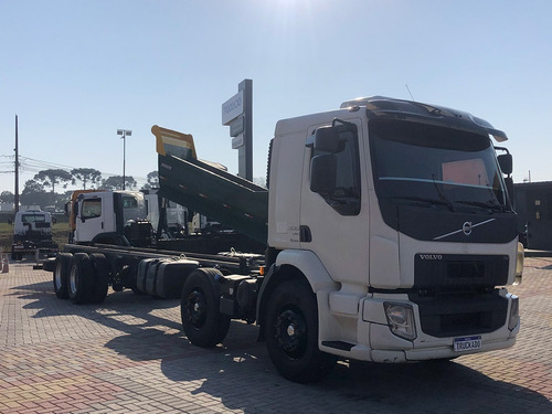 Imagem 2 de 15 de Volvo Vm 330 I-shift 8x2 2017 No Chassi=270,310,2429
