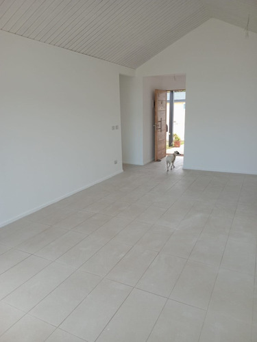 Arriendo Espléndida Casa En Condominio 3d/2b/3e, Limache.