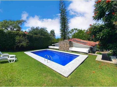 Casa En Renta Lomas De Cocoyoc (kiosko)