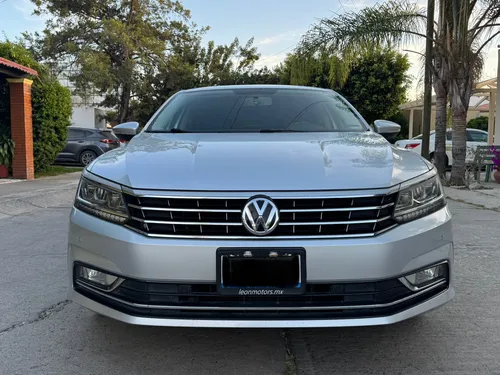 Volkswagen Passat 2.5 Tiptronic Highline At