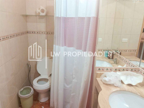 Casa En Venta De 5 Dorm. En Playa Internacional Algarrobo