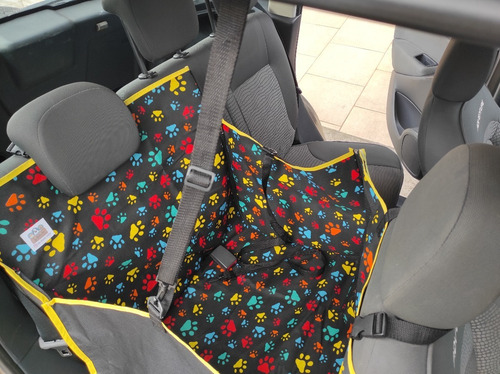 Imagem 7 de 10 de Capa Pet Carro - Banco Inteiro Ou Metade - Várias Estampas